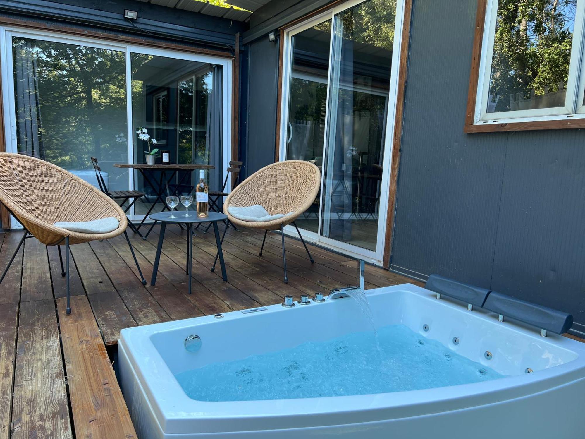 מרויי Superbe Cabane Jacuzzi Jardin Clim Wifi Parking מראה חיצוני תמונה
